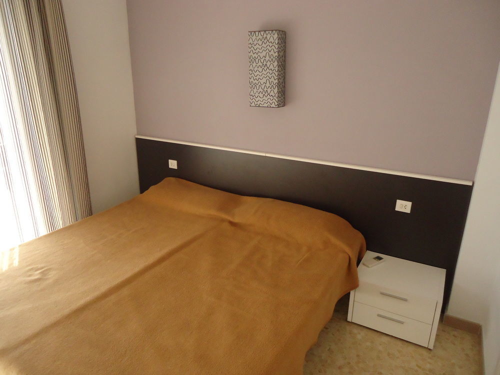 Apartamentos Antillas Fenals Lloret de Mar Dış mekan fotoğraf