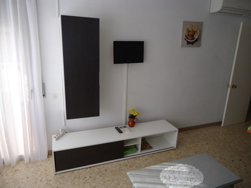 Apartamentos Antillas Fenals Lloret de Mar Dış mekan fotoğraf