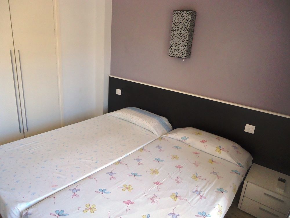 Apartamentos Antillas Fenals Lloret de Mar Dış mekan fotoğraf