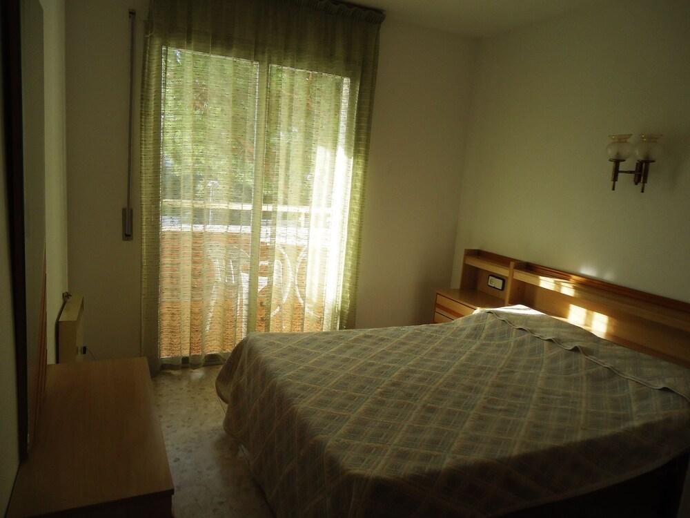 Apartamentos Antillas Fenals Lloret de Mar Dış mekan fotoğraf